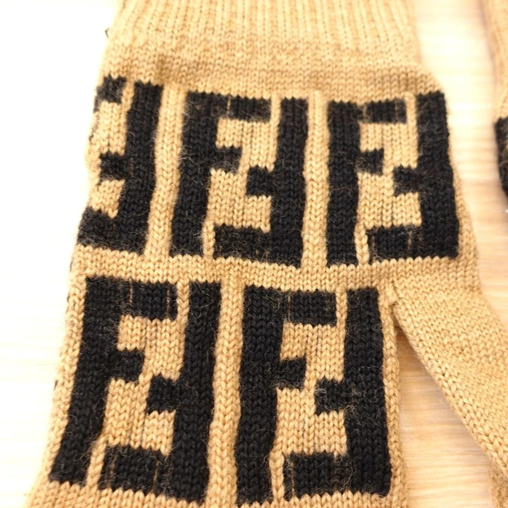 FENDI Italian Wool Gloves 7 S‎ Womens Zucca FF Camel Black Knit Maglia Luxury 42